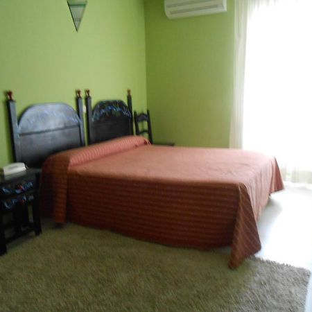 Hostal Burgos Torrecaballeros Eksteriør billede