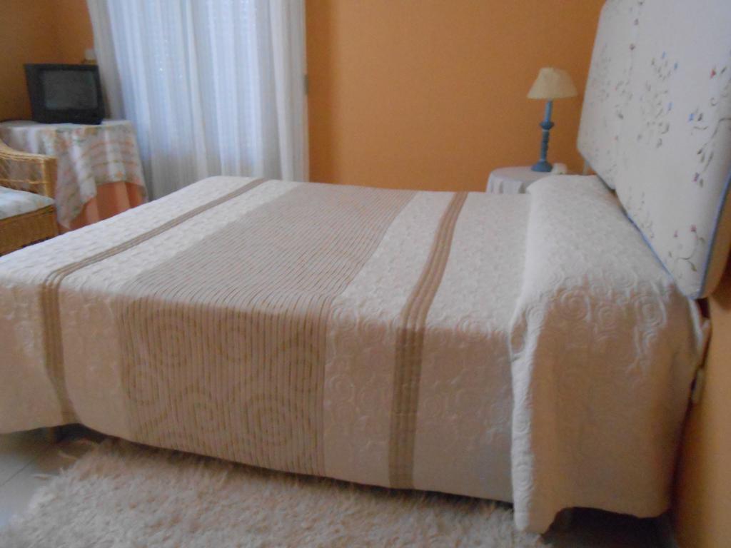 Hostal Burgos Torrecaballeros Eksteriør billede